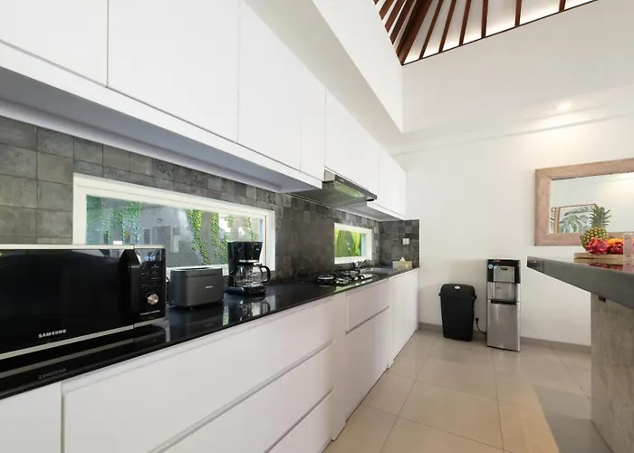 Villa Hiburan 2 By Finder Seminyak (Bali)