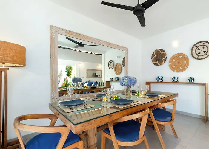 Hiburan 2 By Finder Villa Seminyak (Bali)